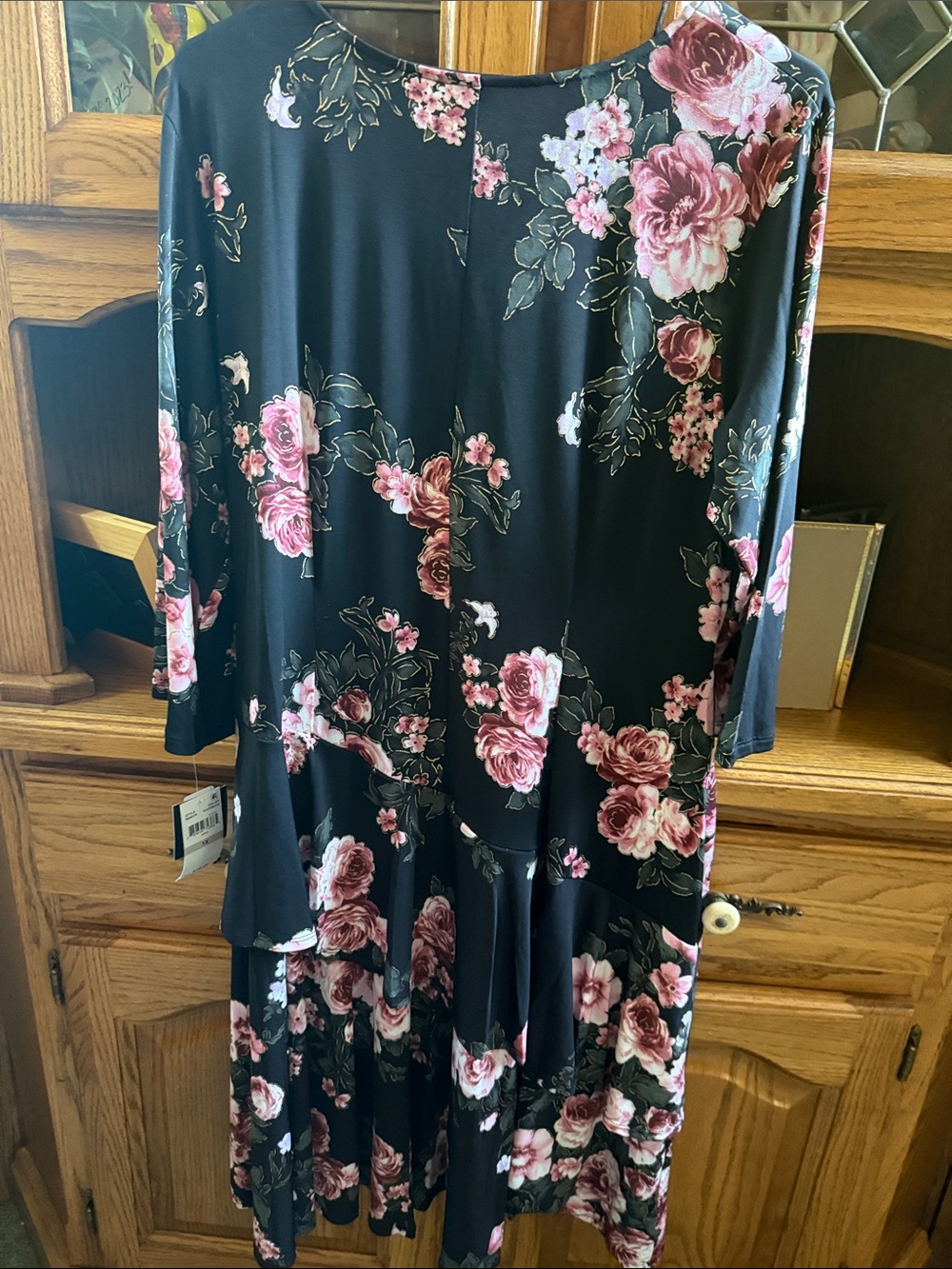 Signature by Robbie Bee Black Floral Wrap-Style LS Dress NWT size 1X - Picture 4 of 5